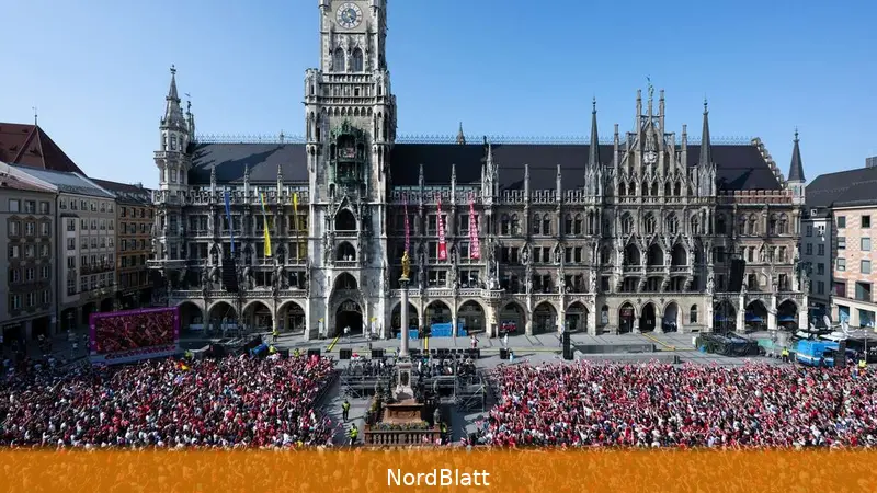 FC Bayern: 35. Meisterschaft, beleidigendes Banner auf Marienplatz